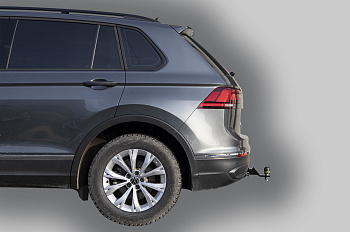Фаркоп ТСУ для VW TIGUAN II 2016 - .... г. в. ( ШАР ВСТАВКА 50*50)
