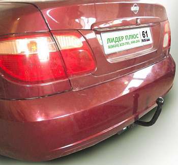 Фаркоп для Nissan Almera N16 седан 2000-2006