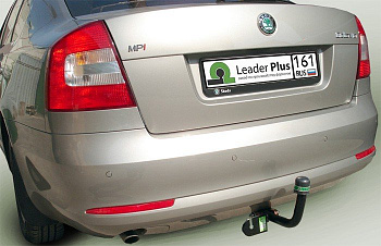 Фаркоп для Skoda Superb 2 3T5 универсал 2008-2015, Octavia 2 лифтбек 1Z3 2008-2013